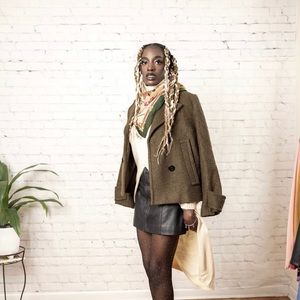 Meet your Posher, Aisatou